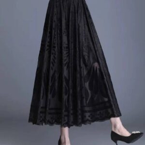 Velvet Noir Grace